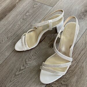 NWOT Naturalizer Vanessa Leather Strappy Crystal Detail Block Heels